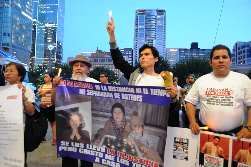Padres de familia de personas desaparecidas en México visitan Phoenix. Foto: Eduardo Barraza | Barriozona Magazine © 2012