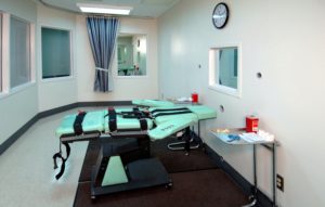 La sala de ejecución en la prisión estatal de San Quentin en California, Estados Unidos en donde se ejecuta a reos condenados a la pena de muerte mediante el método de la inyección letal. Foto: Departamento Correccional y Rehabilitación de California