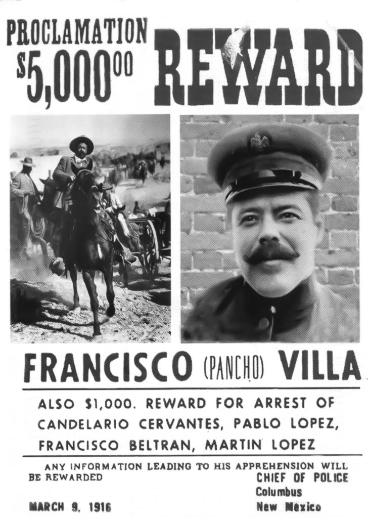 Un póster ofreciendo una recompensa por la captura, vivo o muerto, de Pancho Villa.