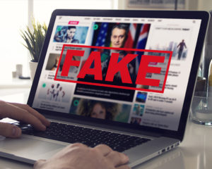 La proliferación de las noticias falsas no es un problema nuevo, pero la facilidad con que pueden transmitirse por internet complica su detección. Foto: mikemacmarketing on Visualhunt / CC BY