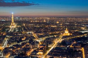 Durante siglos, París ha atraído a artistas, intelectuales y escritores de todo el mundo, que llegan a la “Ciudad Luz” para educarse y buscar inspiración. Foto: Getfunky | Creative Commons